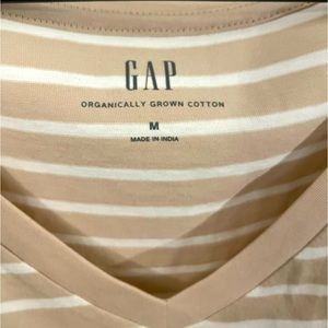 GAP Short Sleeve Vintage V-Neck Beige Stripe